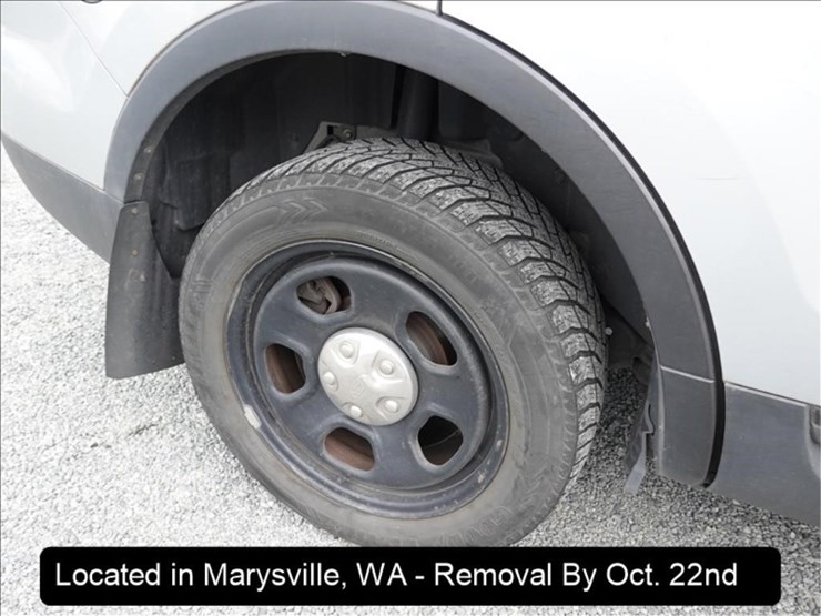 2015-ford-explorer-image-13