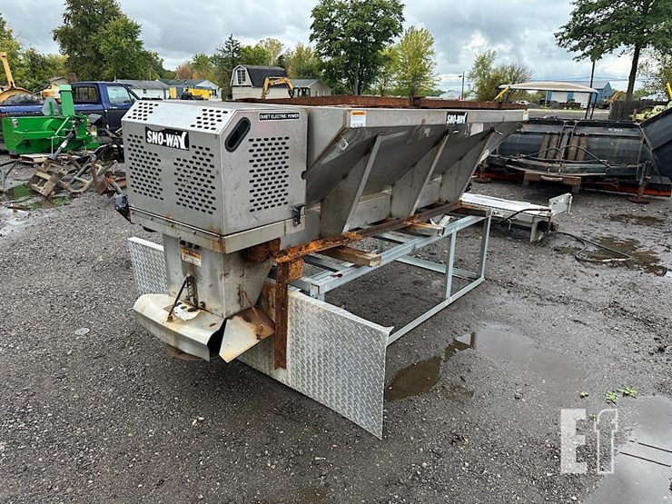 sno-way-4'x8'-stainless-salt-spreader-image-5
