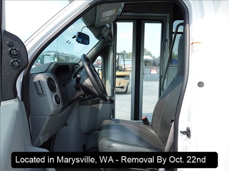2020-ford-e350-image-10
