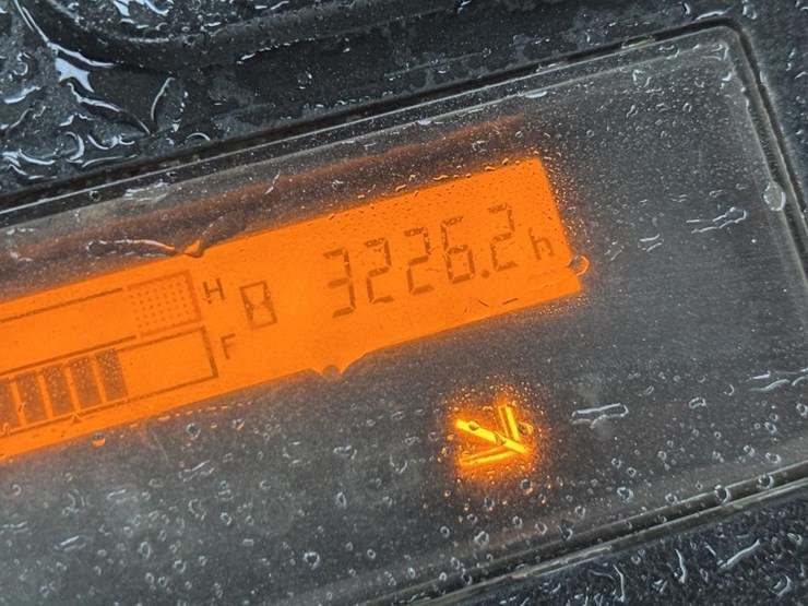 2017-toyota-8fdu30-image-34