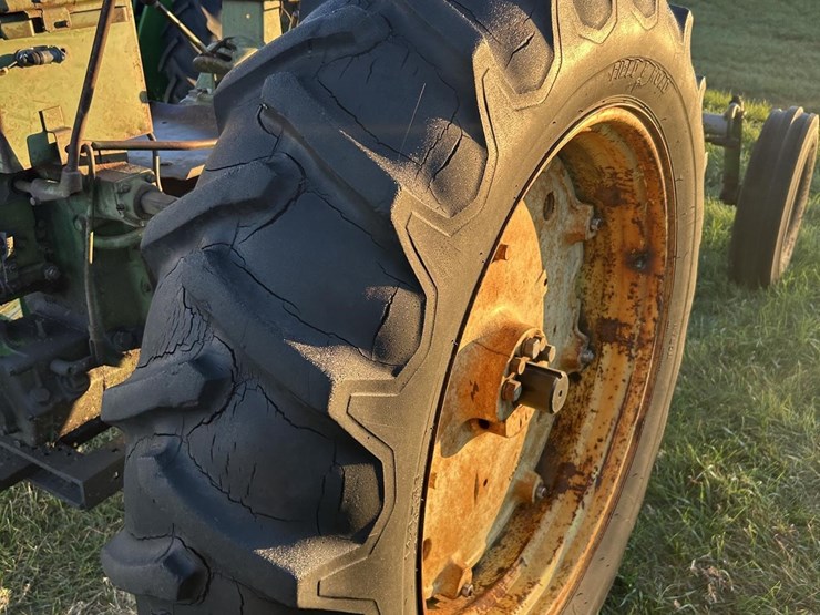 john-deere-70-image-19
