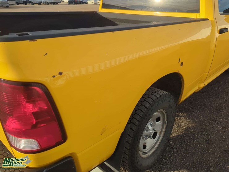 2019-ram-1500-classic-image-60