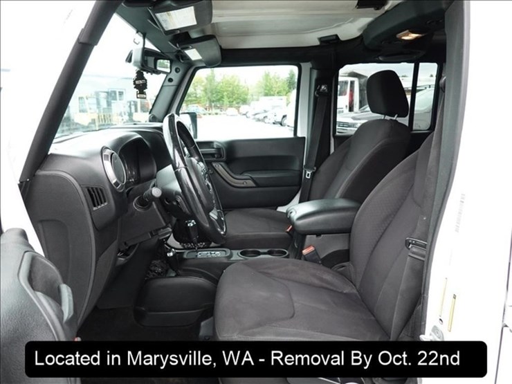 2013-jeep-wrangler-sport-image-4