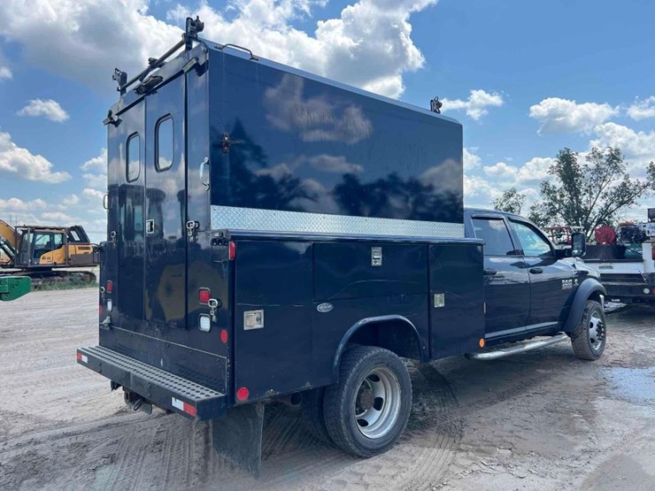 2015-dodge-ram-4500-image-4