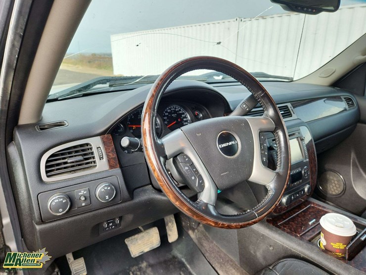2012-gmc-sierra-2500hd-image-15