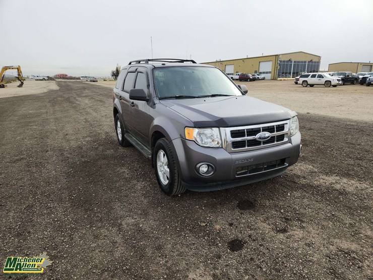 2009-ford-escape-image-2