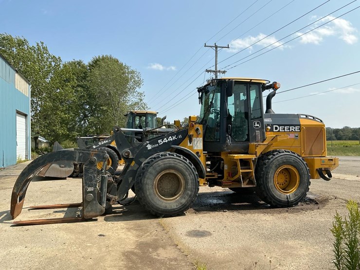 2018-deere-544k-image-3