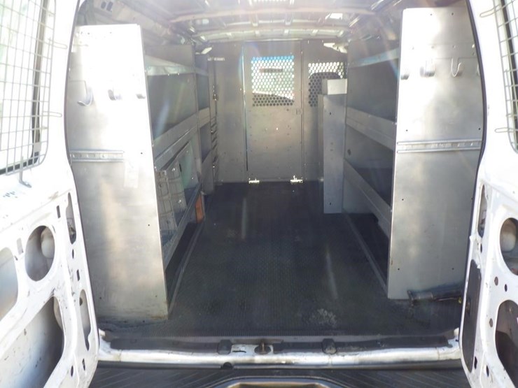2008-ford-cargo-image-8