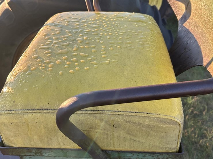 john-deere-70-image-28