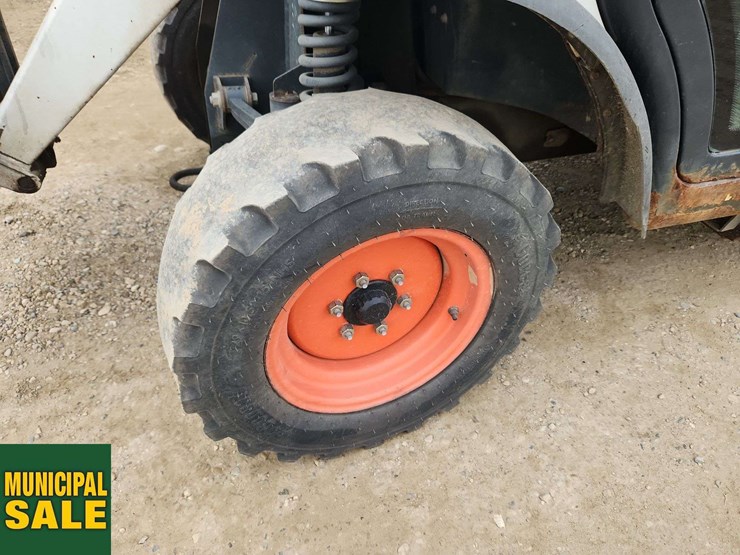 2014-bobcat-toolcat-5600-image-36