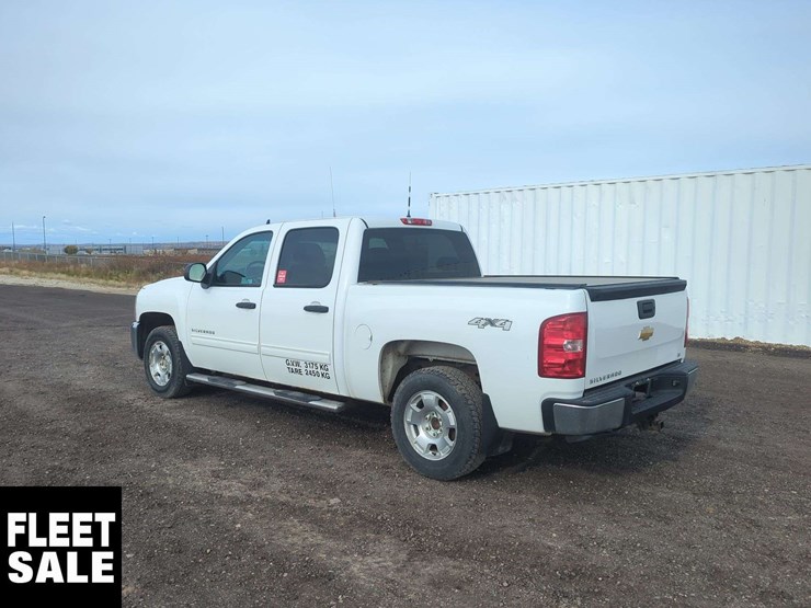 2013-chevrolet-silverado-1500-image-3