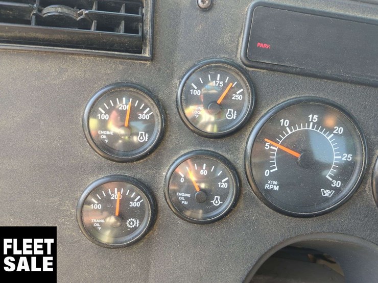 2012-western-star-4900-image-11