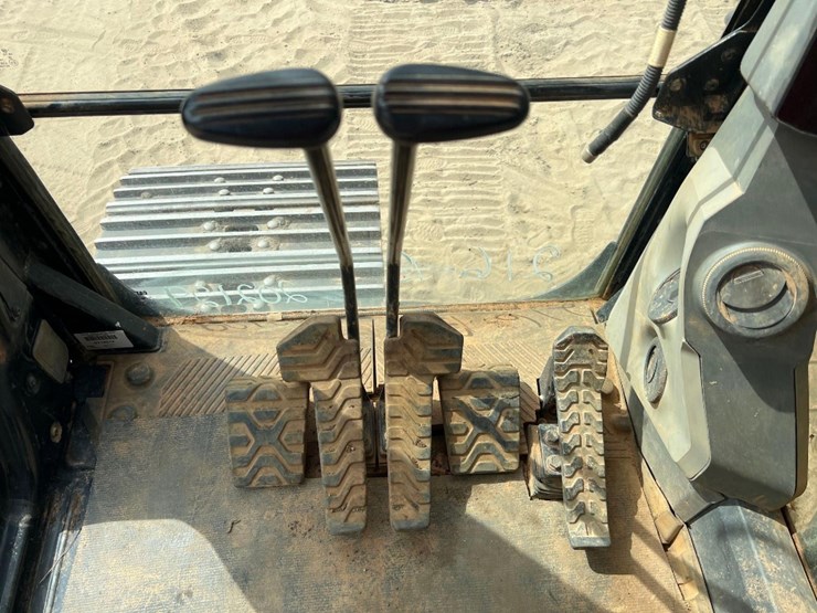 caterpillar-336-image-39