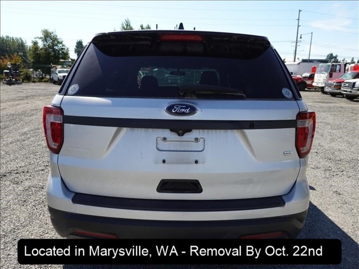 2018-ford-explorer-image-19