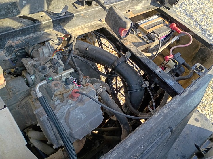 2013-bobcat-3400-image-16