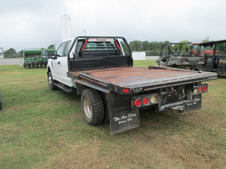 2017-ford-f350-xl-image-4