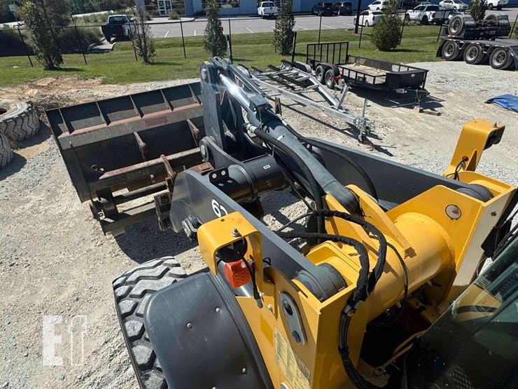 2017-deere-624kii-image-8