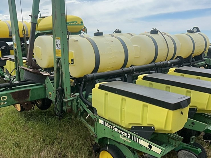 john-deere-7200-image-8