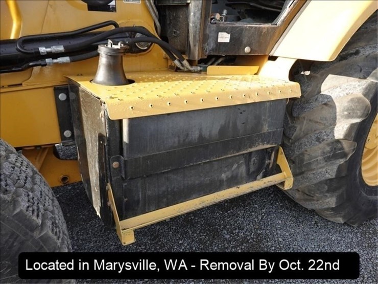 2014-caterpillar-420f-image-35