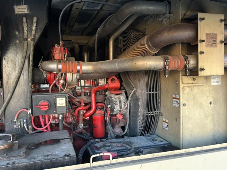 #146-•-2013-doosan-portable-air-compressor-image-15
