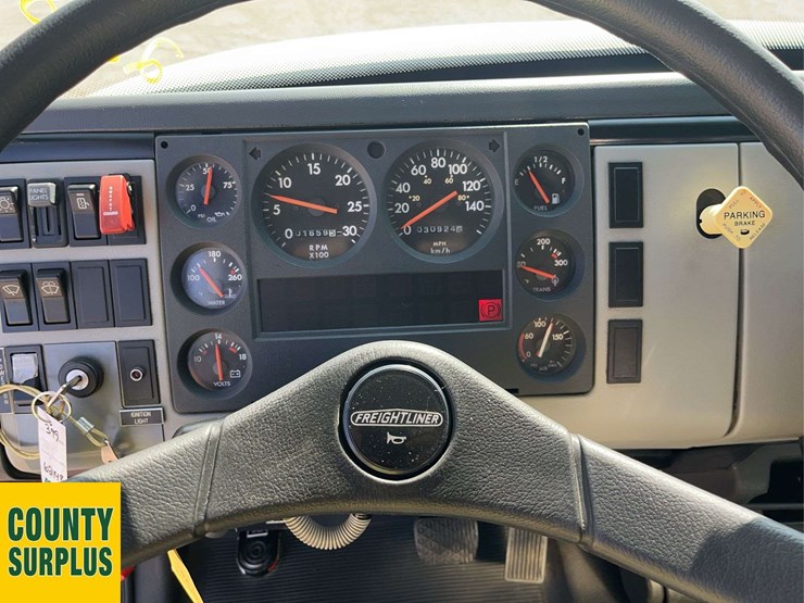 1996-freightliner-fl80-image-13