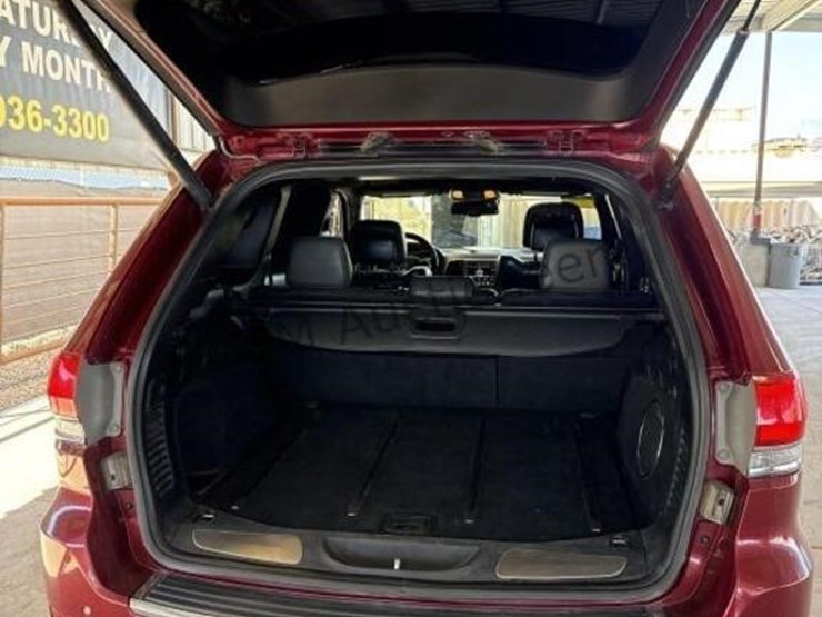 2014-jeep-grand-cherokee-image-9