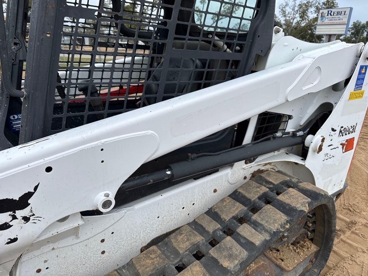 2018-bobcat-t550-image-19