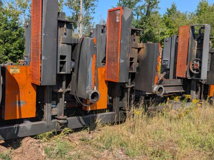 #132-•-1996-west-plains-4-head-resaw-w/-return-image-1