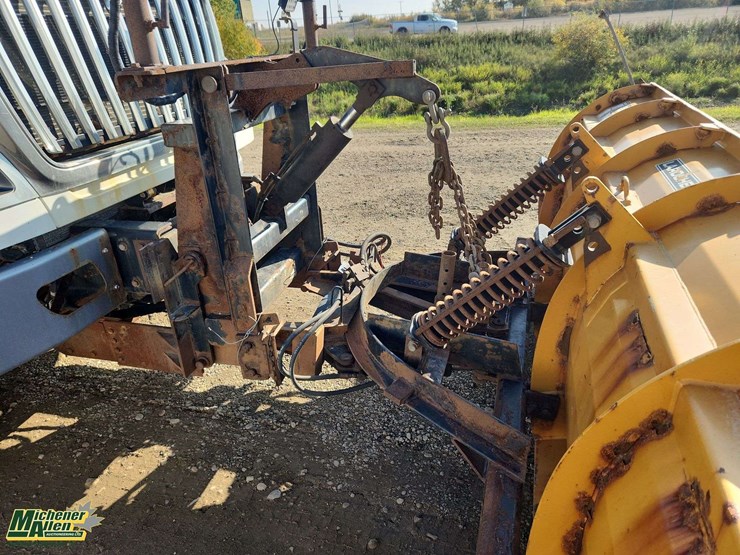 2016-international-workstar-7600-image-28