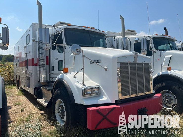 2012-kenworth-t800-image-4