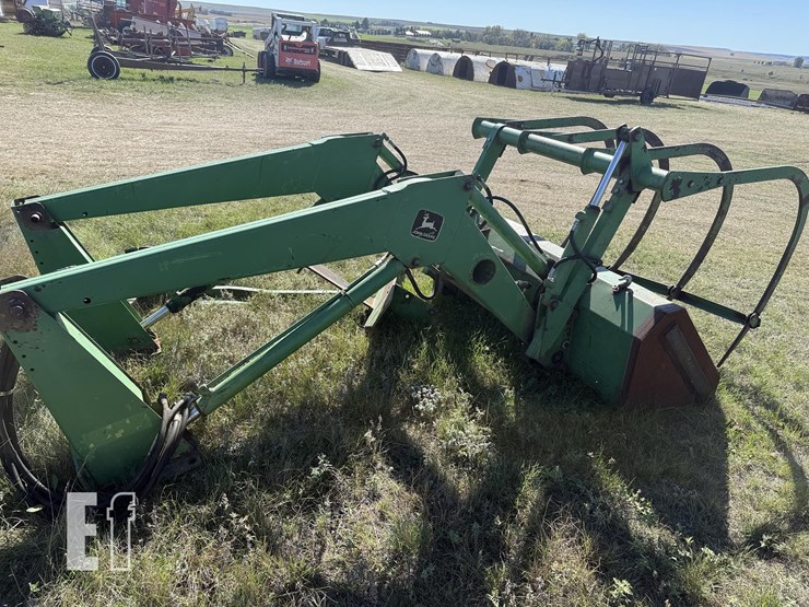 john-deere-148-image-7