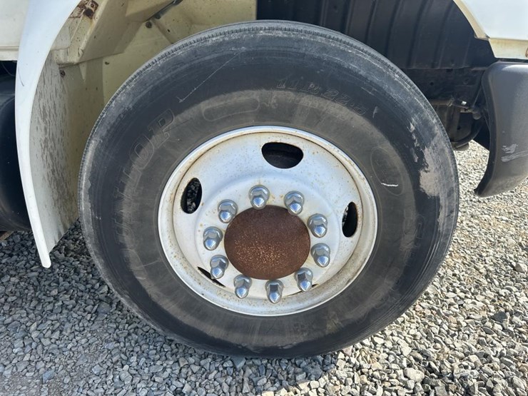 2006-international-durastar-4300-image-60