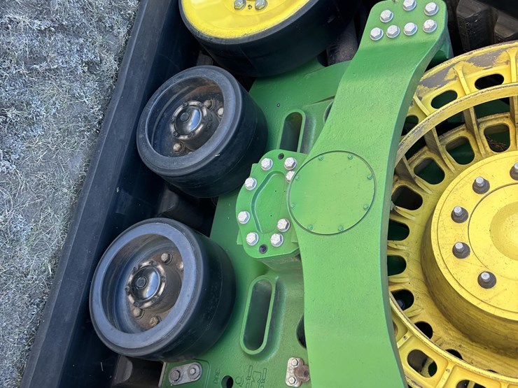 2016-john-deere-9620rx-image-56