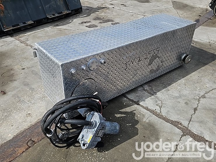 69-gallon-fuel-tank-c/w-pump-image-4