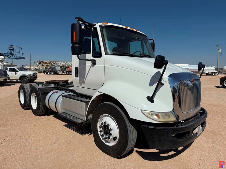 2018-international-transtar-8600-image-1