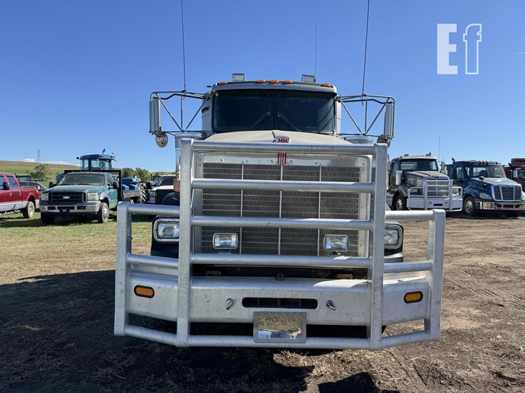 2009-kenworth-t800-image-46