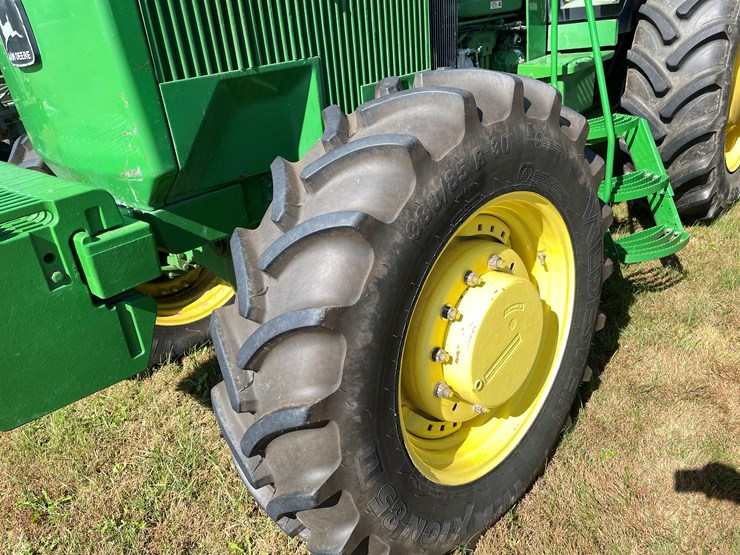 john-deere-4555-image-25