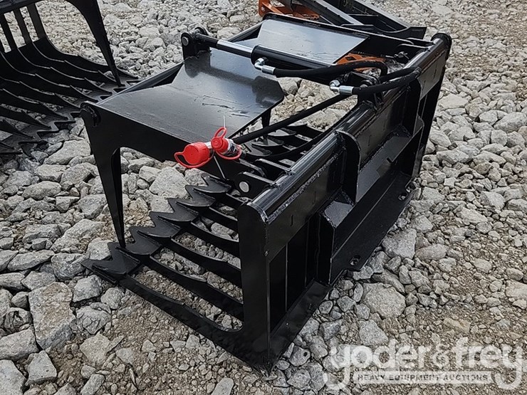unused-2025-rock-grapple-bucket-to-suit-mini-skidsteer-image-3