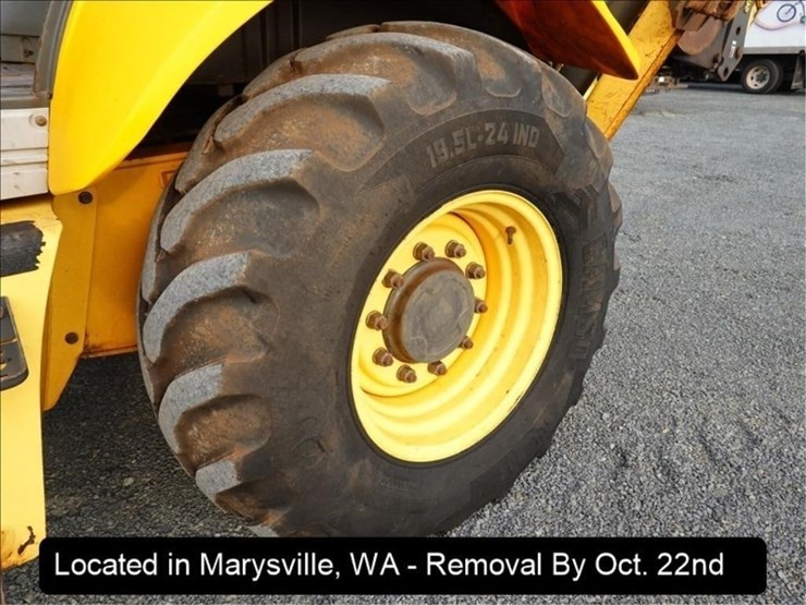 2014-new-holland-b95c-image-24