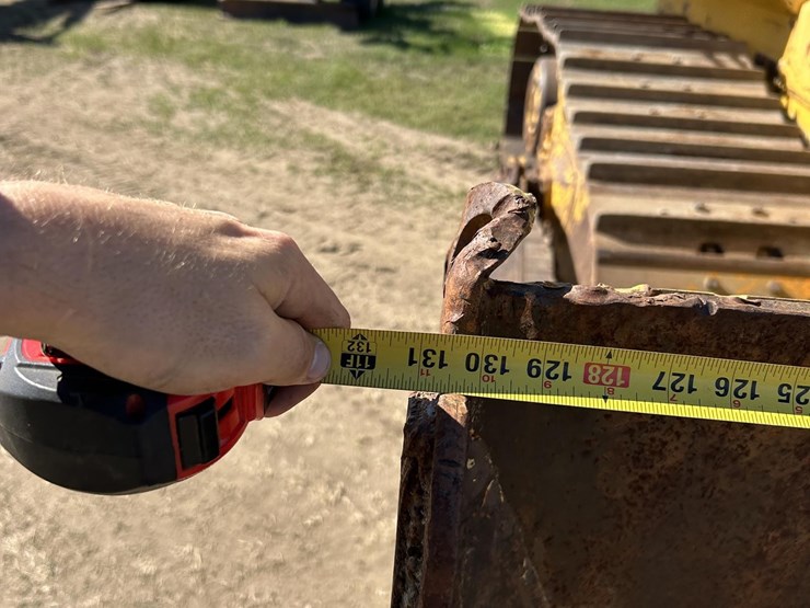 komatsu-d65ex-12-image-17