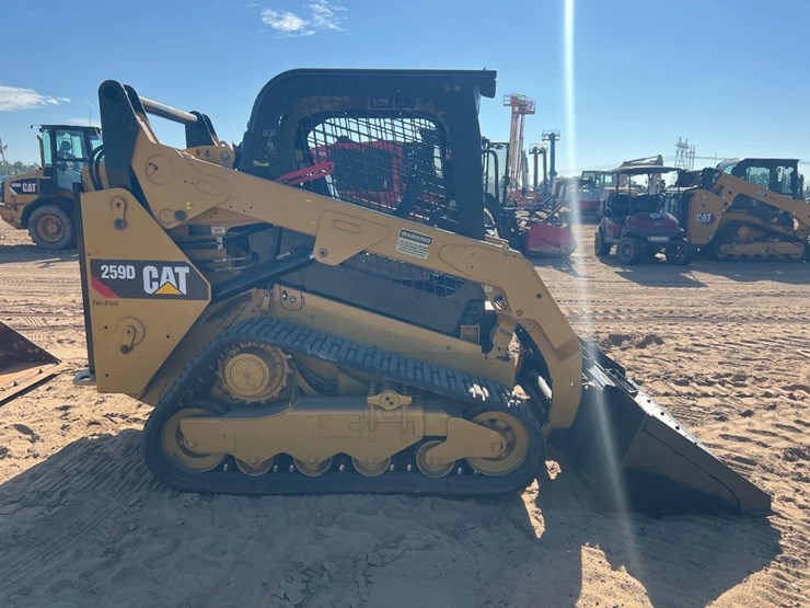 2018-caterpillar-259d-image-5