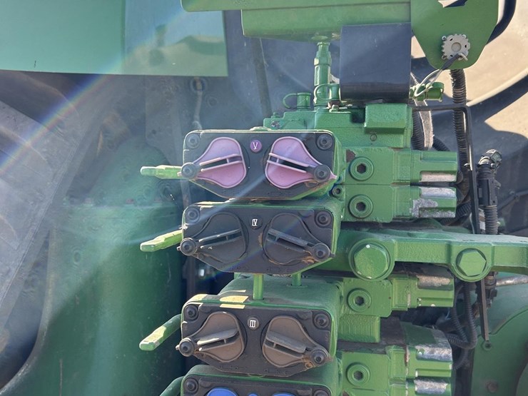 2016-john-deere-9620rx-image-31