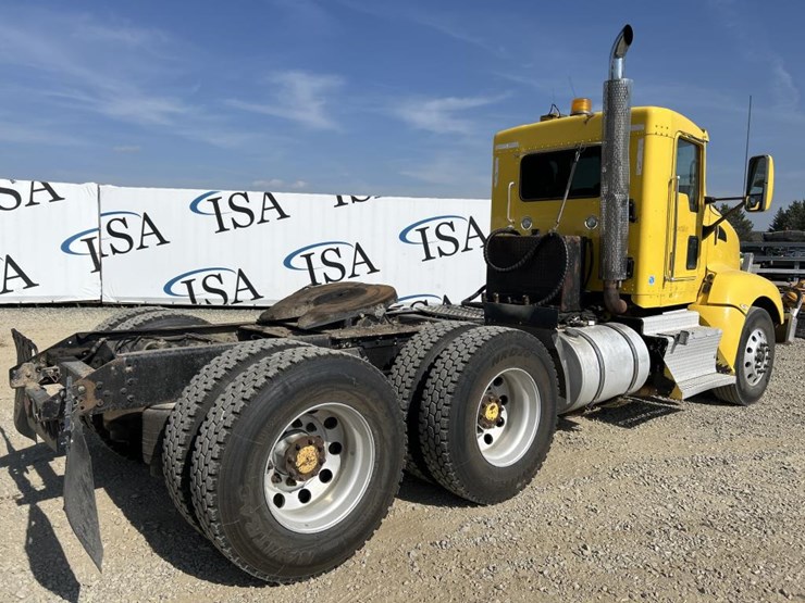 2012-kenworth-t660-image-5