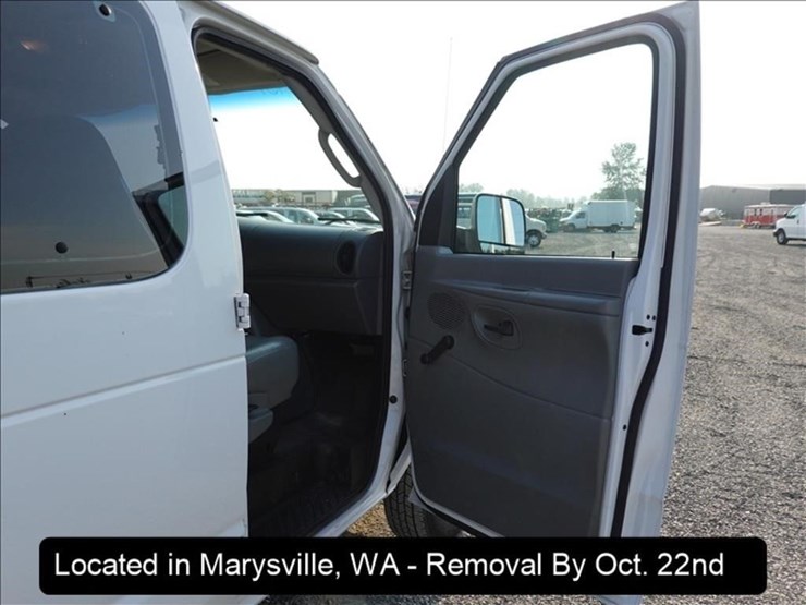 2005-ford-e350-image-24