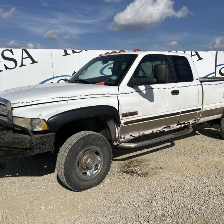 2000 DODGE 2500