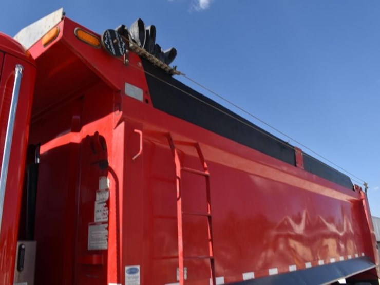 2018-kenworth-t880-image-45