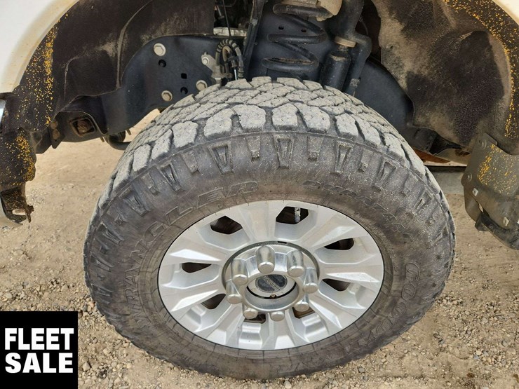 2021-ford-f350-image-37