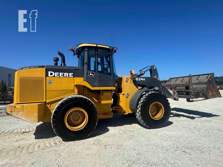 2017-deere-624kii-image-4