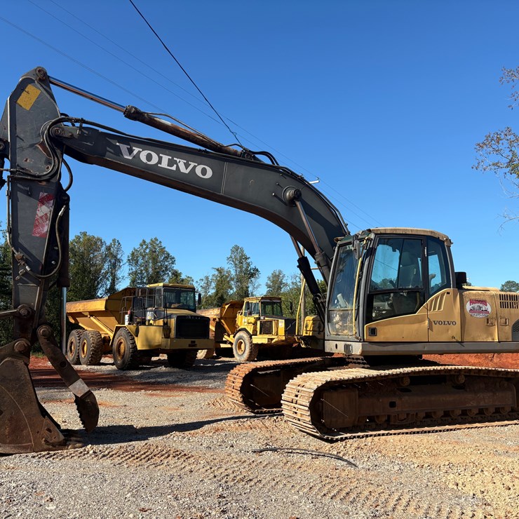 VOLVO EC210CL