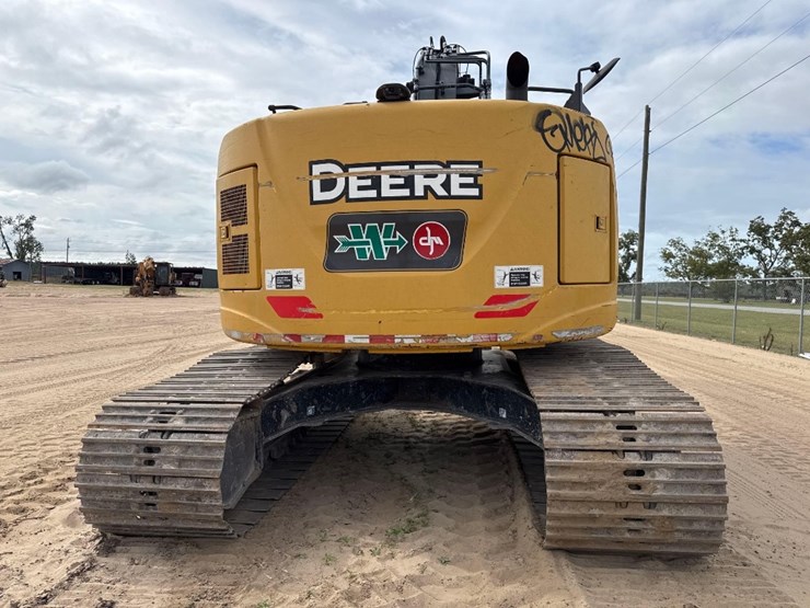 deere-245g-lc-image-7